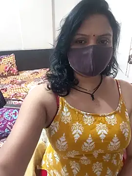 Snapshot of khushikhushi chatting on February 3, 2026, 9:47 am khushikhushi online show from February 3, 2026, 9:47 am