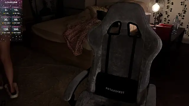 Megan  Hart online show from January 16, 2025, 10:02 pm