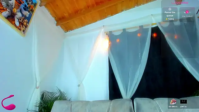 esteveen ortegas  online show from October 13, 2025, 11:27 pm