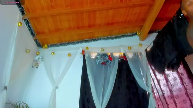 Snapshot of esteveen_ortegas_ chatting on February 23, 2026, 5:43 pm esteveen ortegas online show from February 23, 2026, 5:43 pm