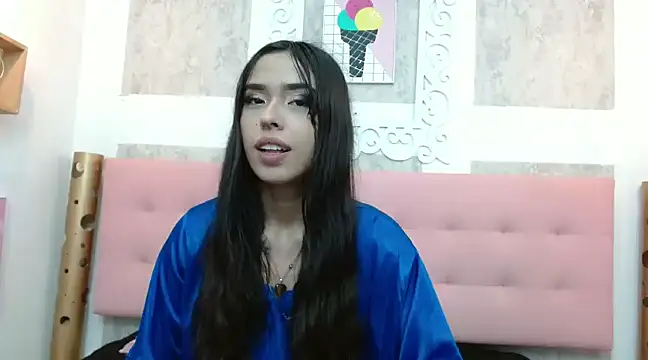 Cloeandtyfanny online show from February 28, 2025, 3:59 am