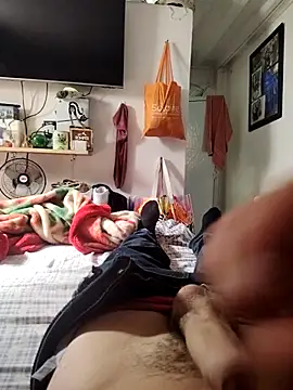 Snapshot of elflaco2714 chatting on February 5, 2026, 7:40 pm elflaco2714 online show from February 5, 2026, 7:40 pm