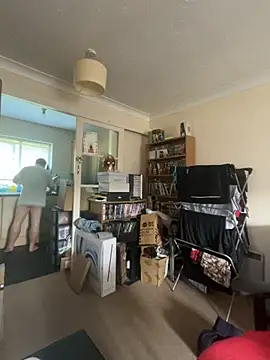 LondonTeffy online show from September 11, 2025, 9:53 am