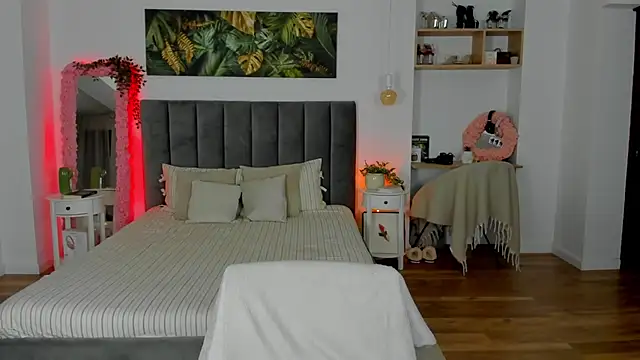 Fancy Jenn online show from November 21, 2025, 8:18 pm