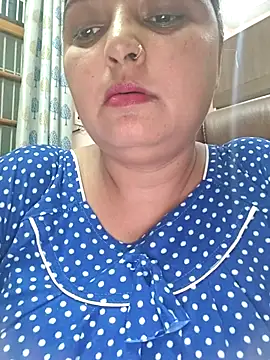 Dianaa9 online show from October 5, 2025, 12:03 pm