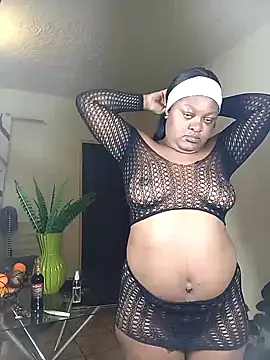 Snapshot of TheDoubleTrouble18xxx chatting on July 23, 2026, 10:40 pm TheDoubleTrouble18xxx online show from July 23, 2026, 10:40 pm