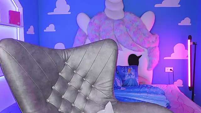 miss keisi online show from March 6, 2026, 6:04 pm