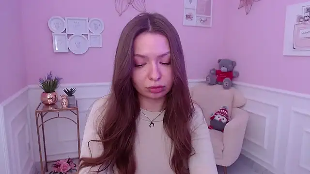 LucySkilar online show from February 2, 2025, 9:08 am