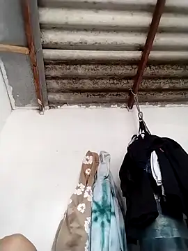 Snapshot of socrathes chatting on February 21, 2026, 6:31 pm socrathes online show from February 21, 2026, 6:31 pm