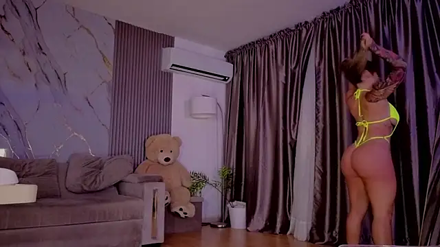 HannaByron online show from March 31, 2026, 3:30 am