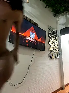 Snapshot of tamarabigass1 chatting on November 11, 2025, 3:28 am tamarabigass1 online show from November 11, 2025, 3:28 am