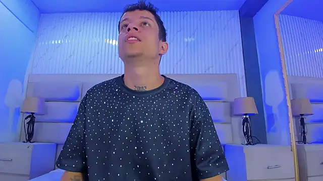 AgarEvans online show from March 30, 2026, 4:02 am