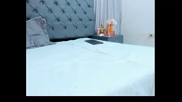 mariiana murillo01 online show from January 5, 2025, 8:22 am