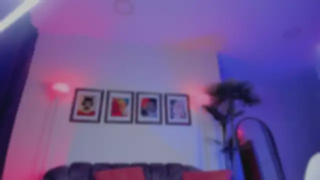 Taylor  foxxx online show from September 11, 2025, 5:18 am