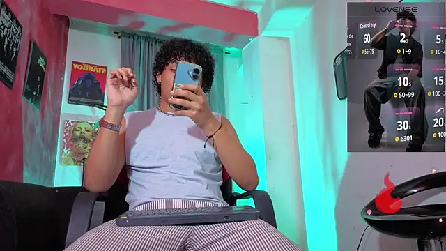 Snapshot of GaelOconner chatting on February 9, 2026, 2:59 am GaelOconner online show from February 9, 2026, 2:59 am