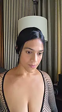 Snapshot of Deisy_Torres chatting on June 3, 2026, 8:47 pm Deisy Torres online show from June 3, 2026, 8:47 pm