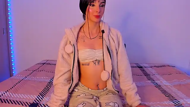 ChloeAddamss online show from June 29, 2026, 4:52 am