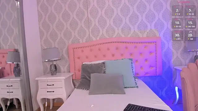 Valerith Vega  online show from December 23, 2024, 11:57 am