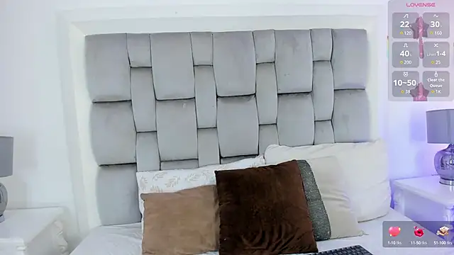 Valerith Vega  online show from September 26, 2025, 12:09 pm