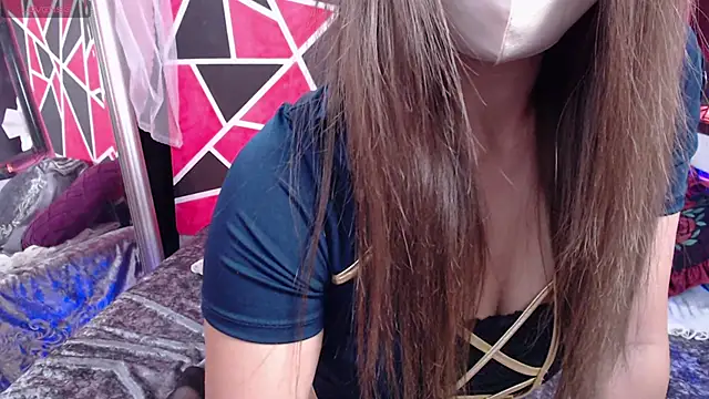 Snapshot of Lion_______ chatting on December 14, 2024, 2:31 pm Lion        online show from December 14, 2024, 2:31 pm