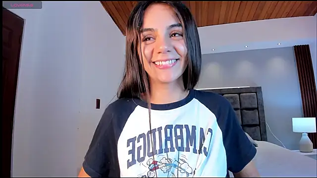 martina mancini online show from February 21, 2025, 4:16 pm