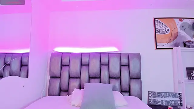 martina mancini online show from September 26, 2025, 1:48 pm