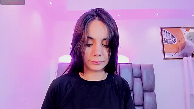 martina mancini online show from February 17, 2026, 12:12 pm