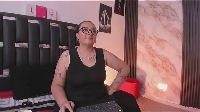 katherina diaz online show from March 30, 2026, 7:26 pm