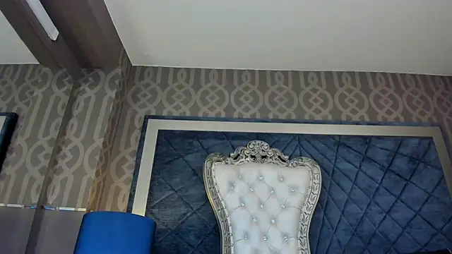 Janna Rousse  online show from February 4, 2026, 12:00 pm