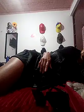 Dominik girl online show from March 18, 2026, 7:39 pm