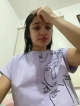 Alicia ALICIA online show from May 16, 2026, 4:09 am