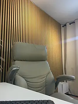 lulu 072 online show from February 3, 2026, 2:53 am