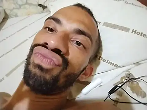 Snapshot of UncutToyBoy23cm chatting on January 19, 2026, 12:42 pm UncutToyBoy23cm online show from January 19, 2026, 12:42 pm