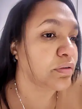 Snapshot of Mia_Adell_11 chatting on January 14, 2025, 2:29 am Mia Adell 11 online show from January 14, 2025, 2:29 am