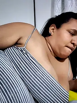 Snapshot of Mia_Adell_11 chatting on February 1, 2025, 4:56 am Mia Adell 11 online show from February 1, 2025, 4:56 am