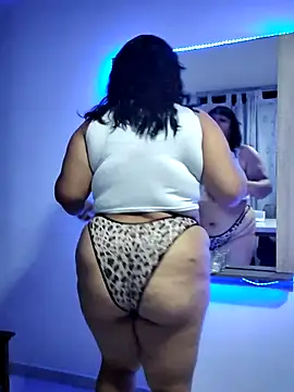 Snapshot of Mia_Adell_11 chatting on February 21, 2025, 3:23 am Mia Adell 11 online show from February 21, 2025, 3:23 am