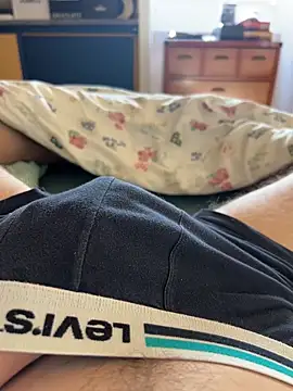 Maxxxooouuu online show from April 18, 2026, 4:55 pm