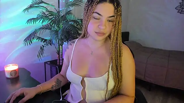 MelSaunders online show from December 18, 2024, 2:53 am