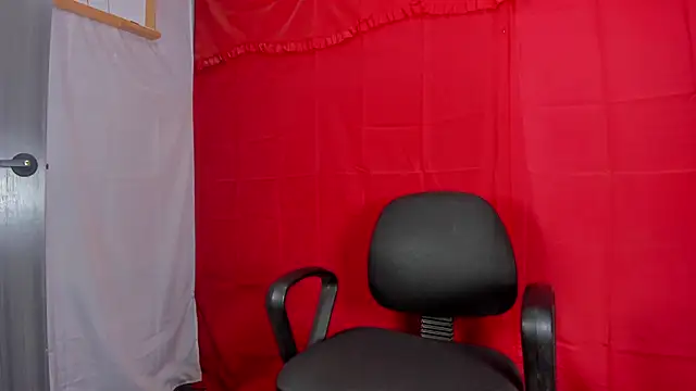 Snapshot of Master_Rimay chatting on December 17, 2024, 1:07 am Master Rimay online show from December 17, 2024, 1:07 am