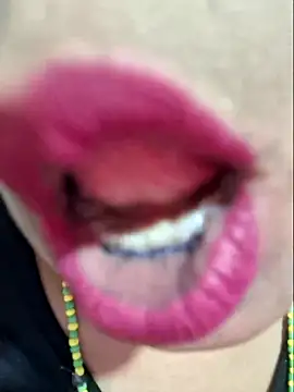 gatadeojosclaros online show from March 16, 2025, 4:52 am