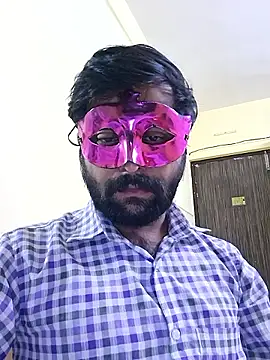 GlassBarge9 online show from November 17, 2025, 5:52 pm