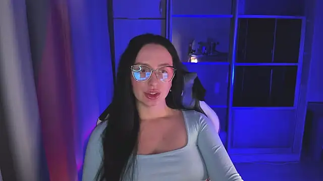 Christy Calypso online show from November 5, 2025, 3:34 pm