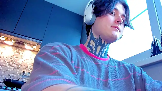  torfin  online show from February 3, 2026, 6:40 am