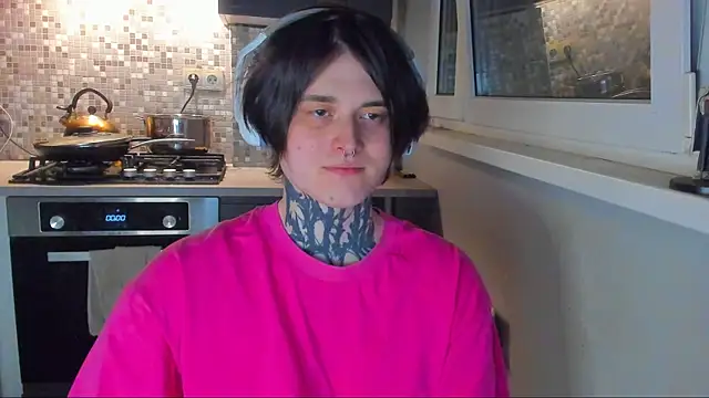  torfin  online show from April 10, 2026, 10:03 pm