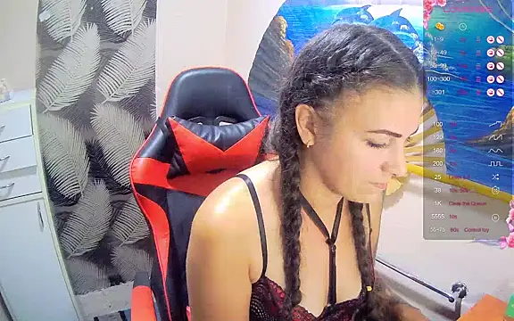 Snapshot of Catbaby32 chatting on September 20, 2025, 8:43 pm Catbaby32 online show from September 20, 2025, 8:43 pm