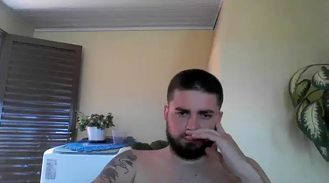 Snapshot of Dat1994 chatting on December 16, 2024, 4:16 pm Dat1994 online show from December 16, 2024, 4:16 pm