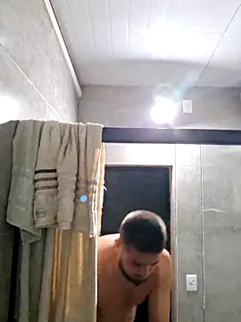 Snapshot of Dat1994 chatting on February 16, 2025, 4:42 am Dat1994 online show from February 16, 2025, 4:42 am