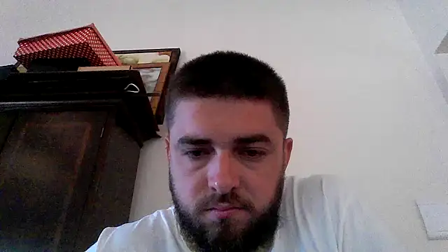 Snapshot of Dat1994 chatting on February 19, 2025, 11:28 am Dat1994 online show from February 19, 2025, 11:28 am