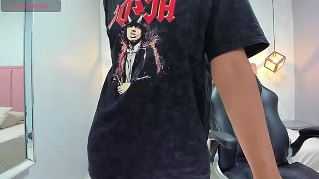 chelsyquinn online show from February 9, 2026, 4:16 am