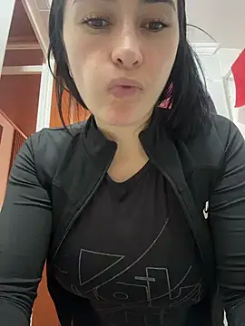 preetypeach online show from February 5, 2026, 9:08 pm